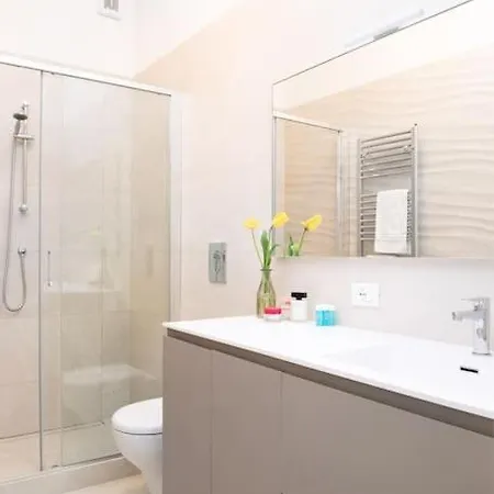 Idyllia - Bright And Modern